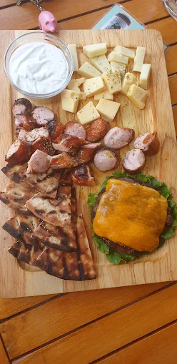 sausage dish - lykiskos beer bar serres