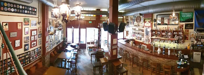 indoors - lykiskos beer bar serres