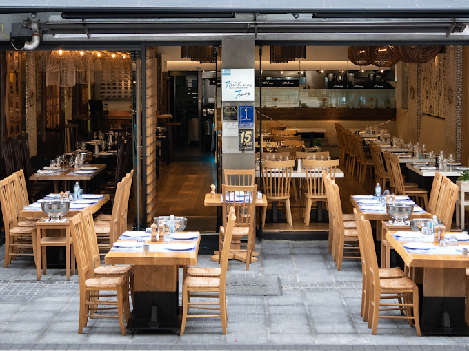 outdoors restaurant - 7 thalasses