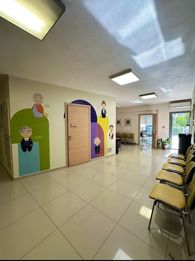 indoors - frontistirio prooptiki serres