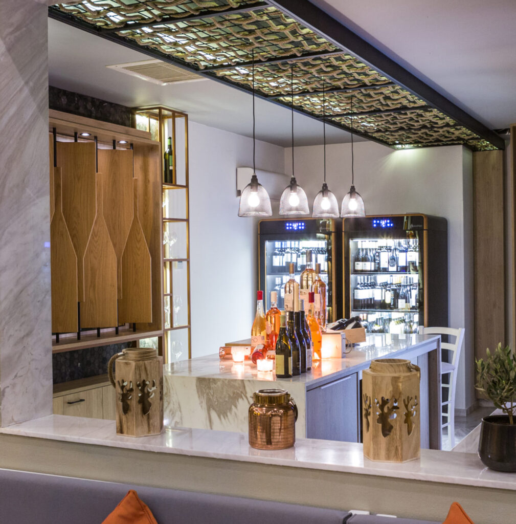 indoors restaurant - glikanisos