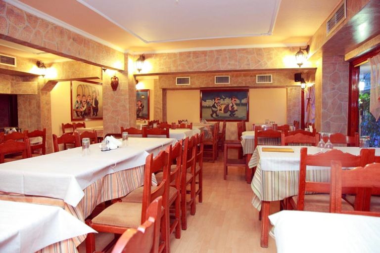 indoors - traditional tavern to kapilio tou kosti serres