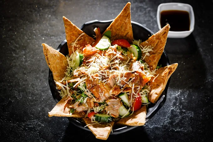 nachos salad  - o kalyteros serres