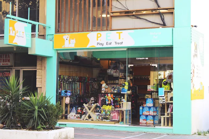 outdoos  - play eat treat pet shop patra