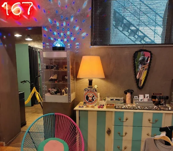 vintage accessories - motel vintage store patra