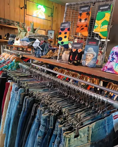 vintage jeans  - motel vintage store patra