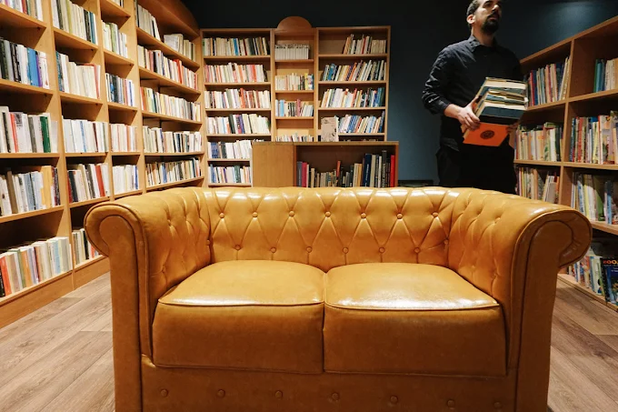 indoors library - pixelbook book store patra