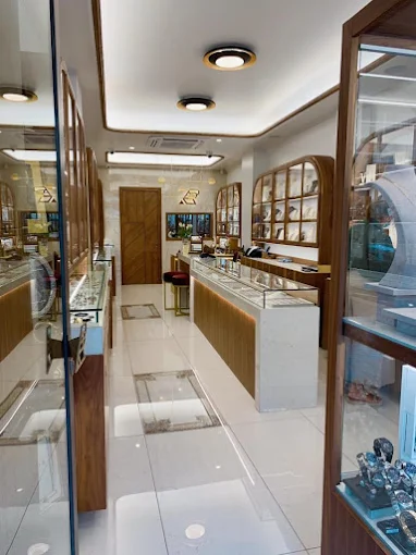 indoors - roros jewellery shop patra 