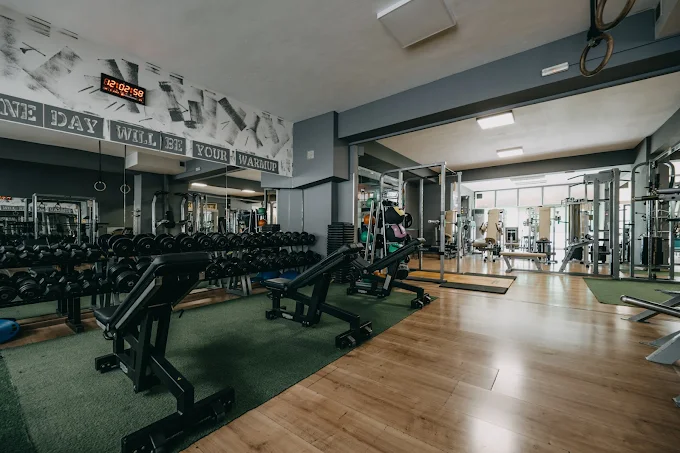 weights room - gym tonik patra