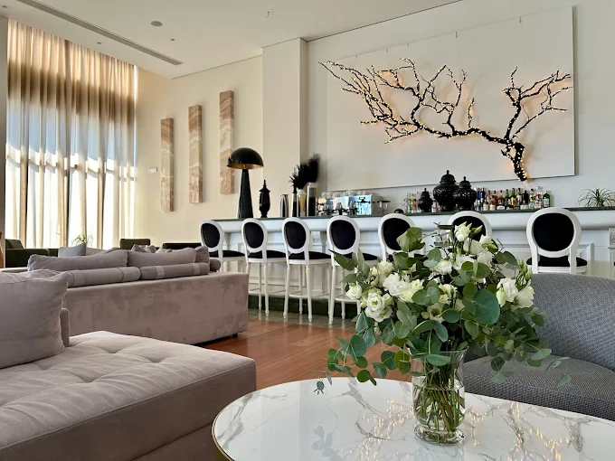 living room  - my way hotel and events patra