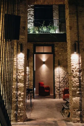 outdoors - sofita bar patra