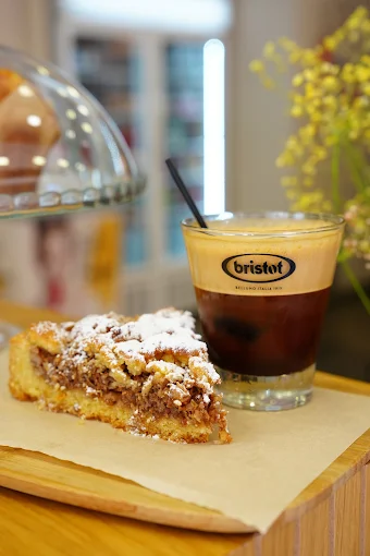 coffee and apple pie  - coffee goat patra