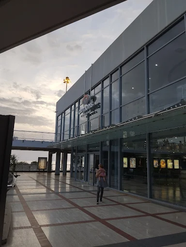 outdoors - options cinema patra