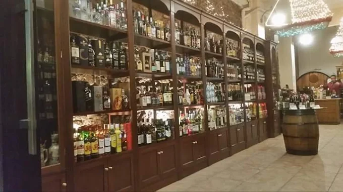 indoors  - cava kordas patra