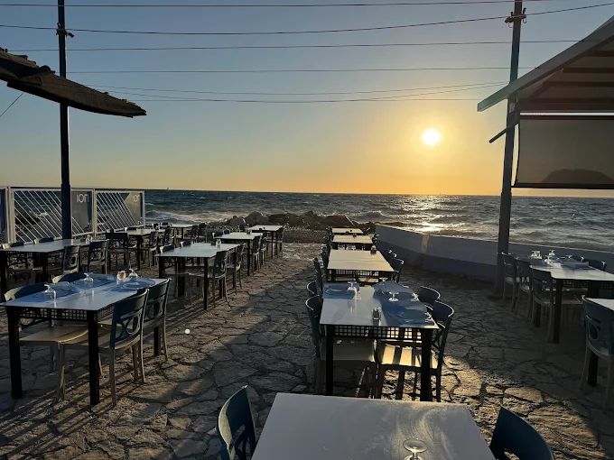 outdoors - istioploikos omilos patron enteuktirio