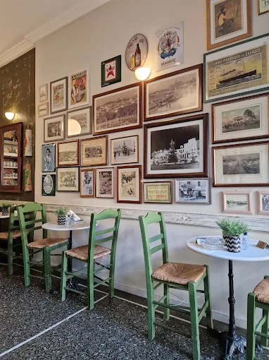 indoors - plateia mezedopoleio patra