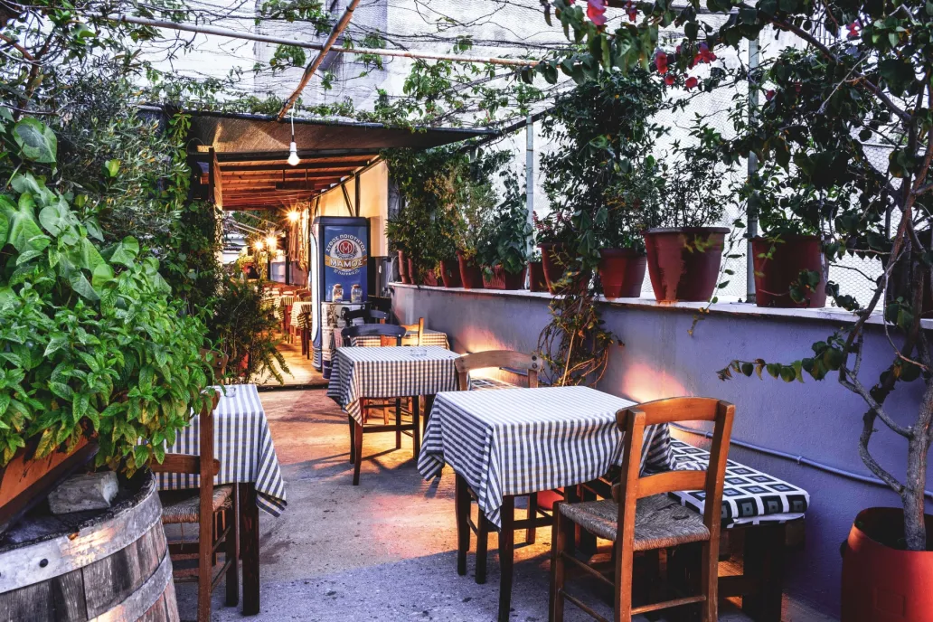 outdoors seating - sinialo tavern patra