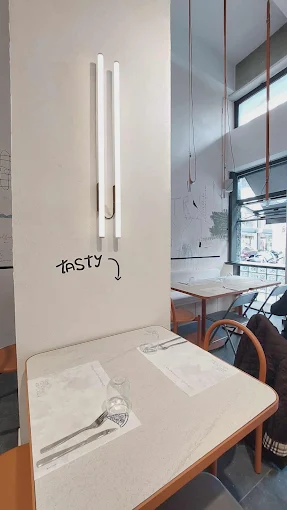 indoors - rstr kitchen & pizza patra