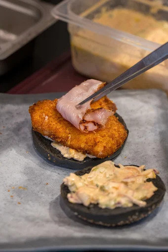 burger - rstr kitchen & pizza patra