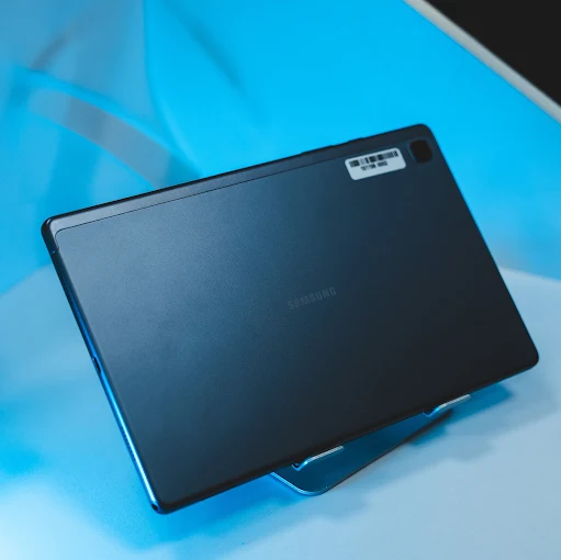 laptop - 1onetech kastoria