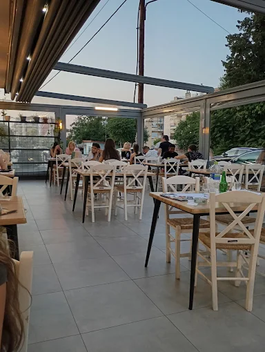 outdoors restaurant - bobos grill 