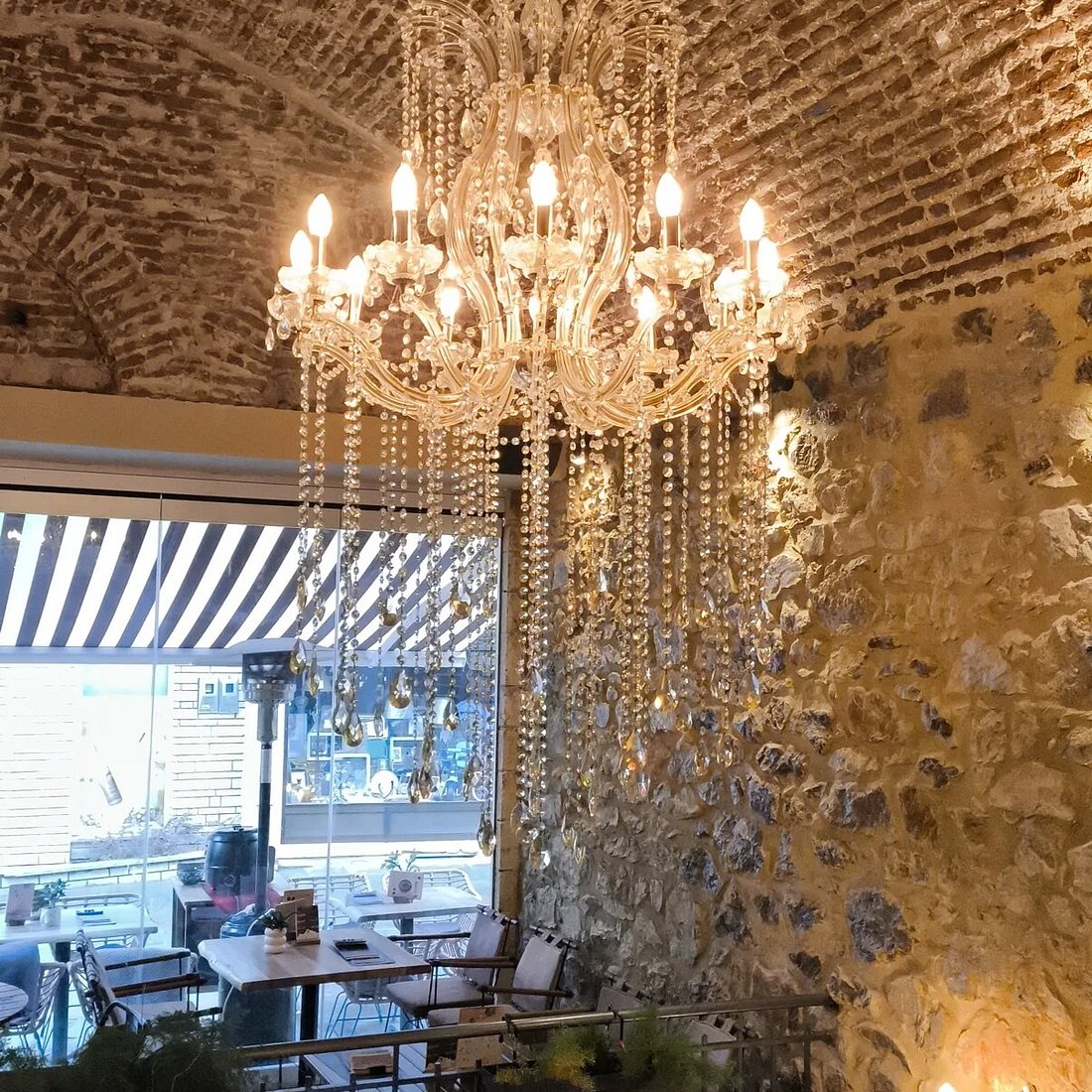 Abraam’s wines&tales