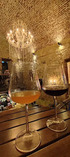 indoors  - abraam's wines & tales kastoria