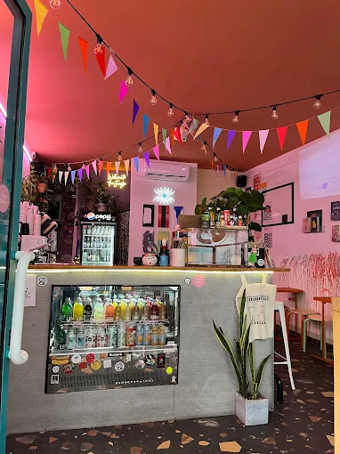 indoors - mosaico social house kastoria