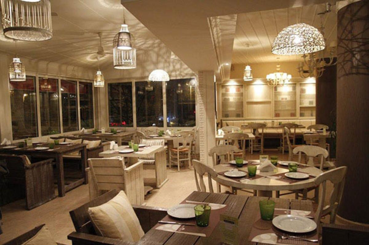 indoors restaurant - manitari