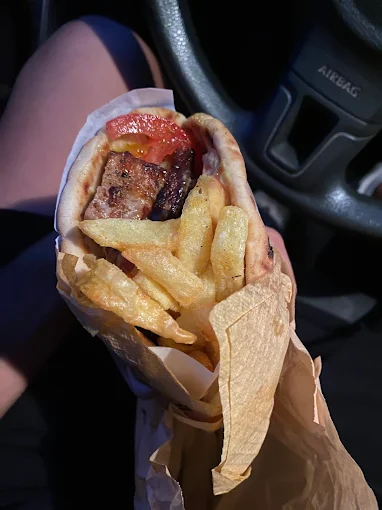 sandwich - souvlakia lefteris kastoria