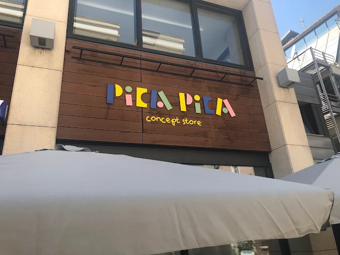 outdoors  - pica pica concept store xanthi 