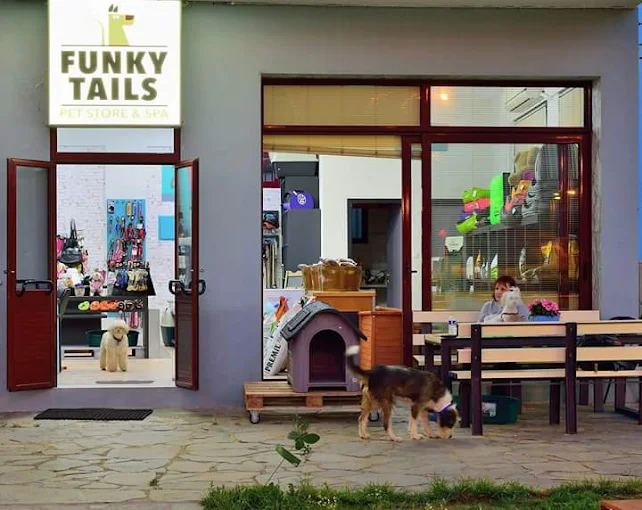 outdoors - funky tails pet tore & spa