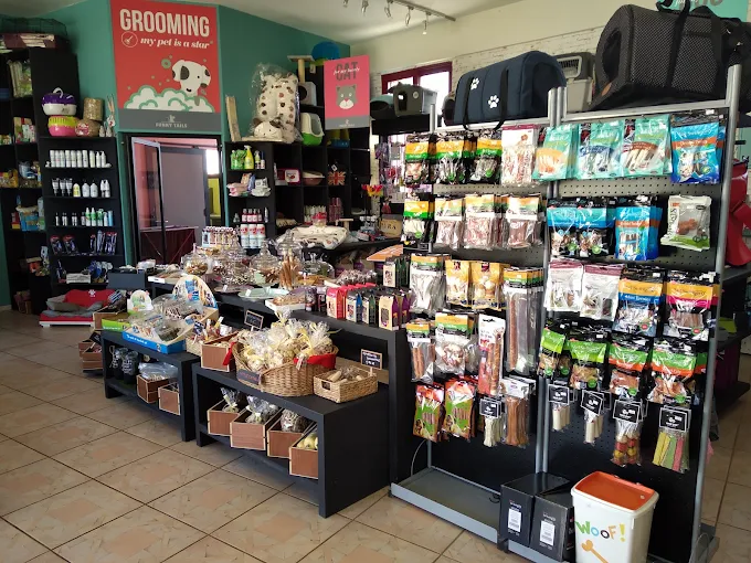 pet products - funky tails pet store & spa