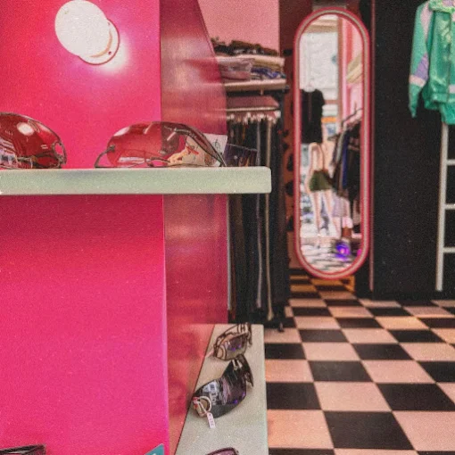 vintage sunglasses - thrift mama vintage store xanthi