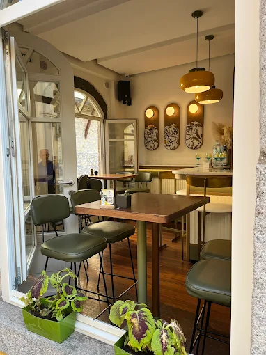 indoors - tyflomiga coffee shop xanthi 