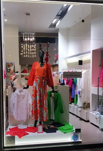 women's clothing - boutique alice larisa