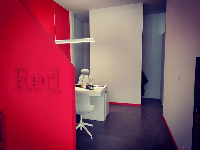 indoors - red technology tech store larisa