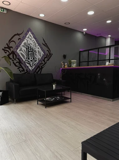 reception - bloodlines tattoo studio larisa