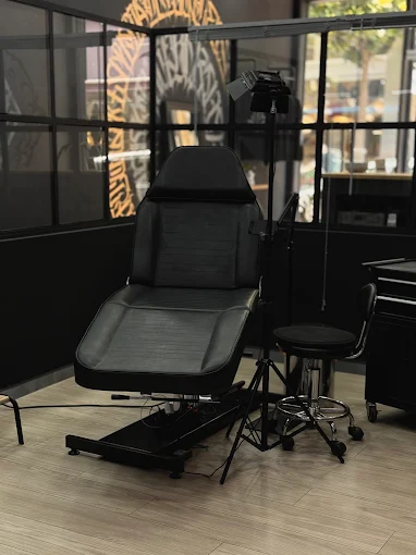 tattoo room - bloodlines tattoo studio larisa