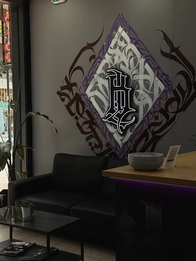 indoors - bloodlines tattoo studio larisa