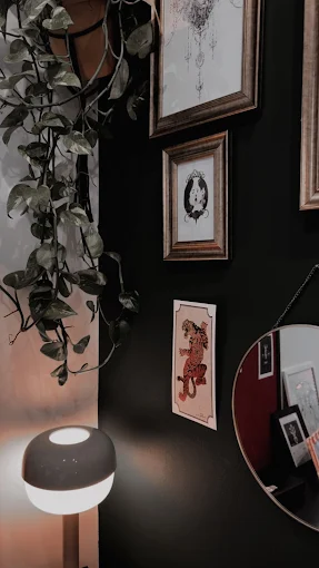 decor  - sacred tattoo studio larisa