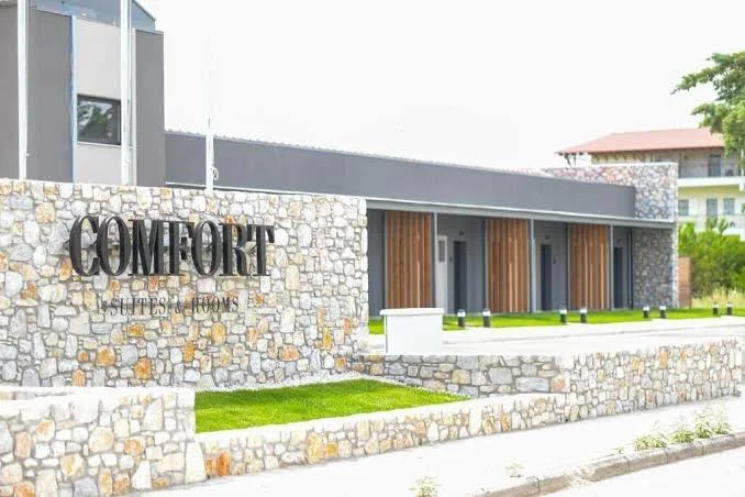 outdoors - comfort suites & rooms larisa