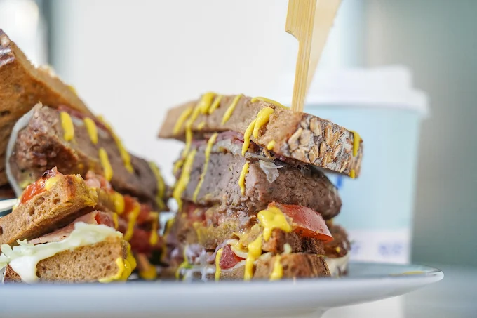 sandwich - ruby coffee larisa