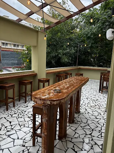 outdoors terrace - beer maniac larisa