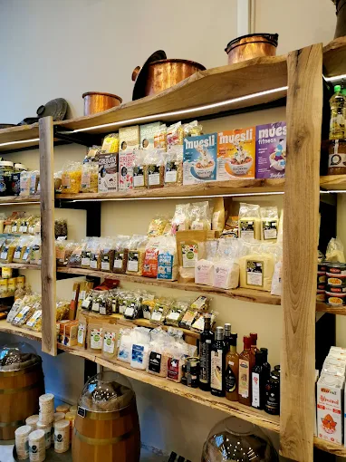 deli products - pandesia fruits & more delicatessen larisa