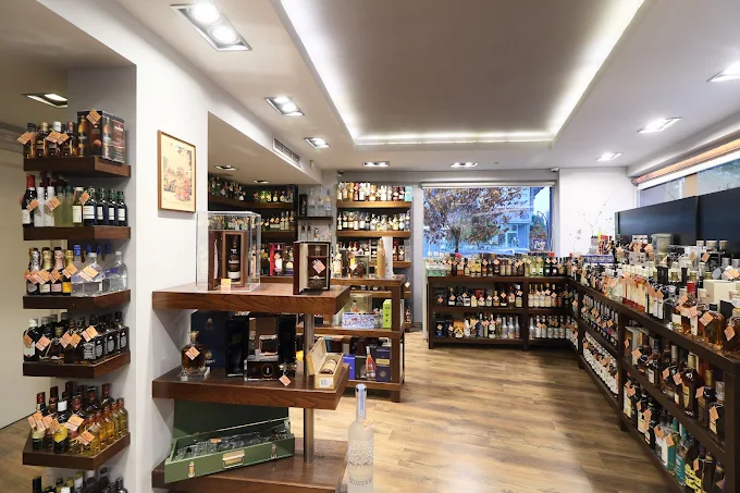 indoors  - cava rokos larisa