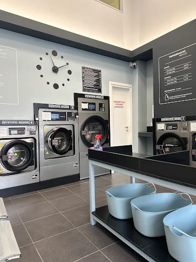 indoors  - wash hub larisa