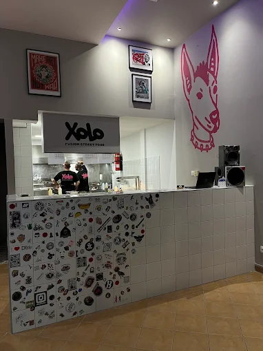 indoors - xolo fusion street food larisa