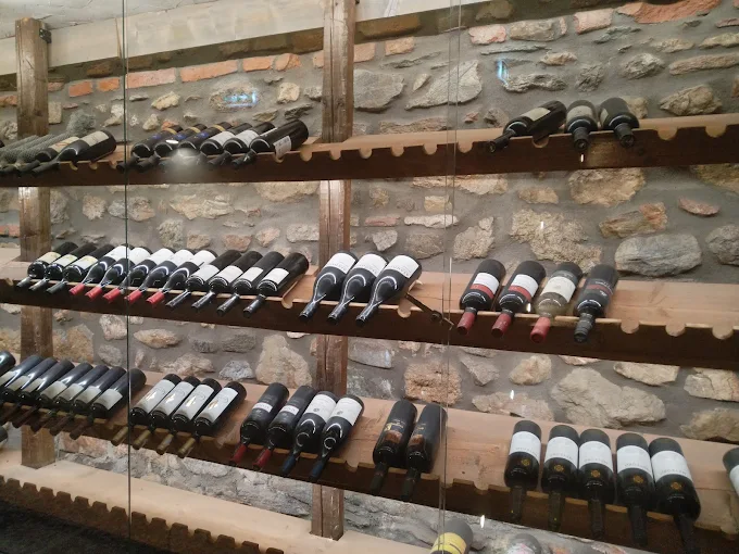 wine celar  - 12 ores restaurant larisa