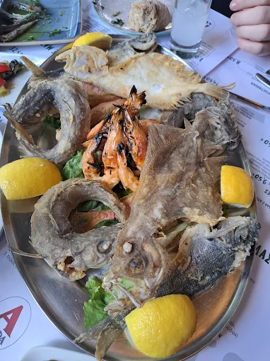 fish  - 12 ores restaurant larisa